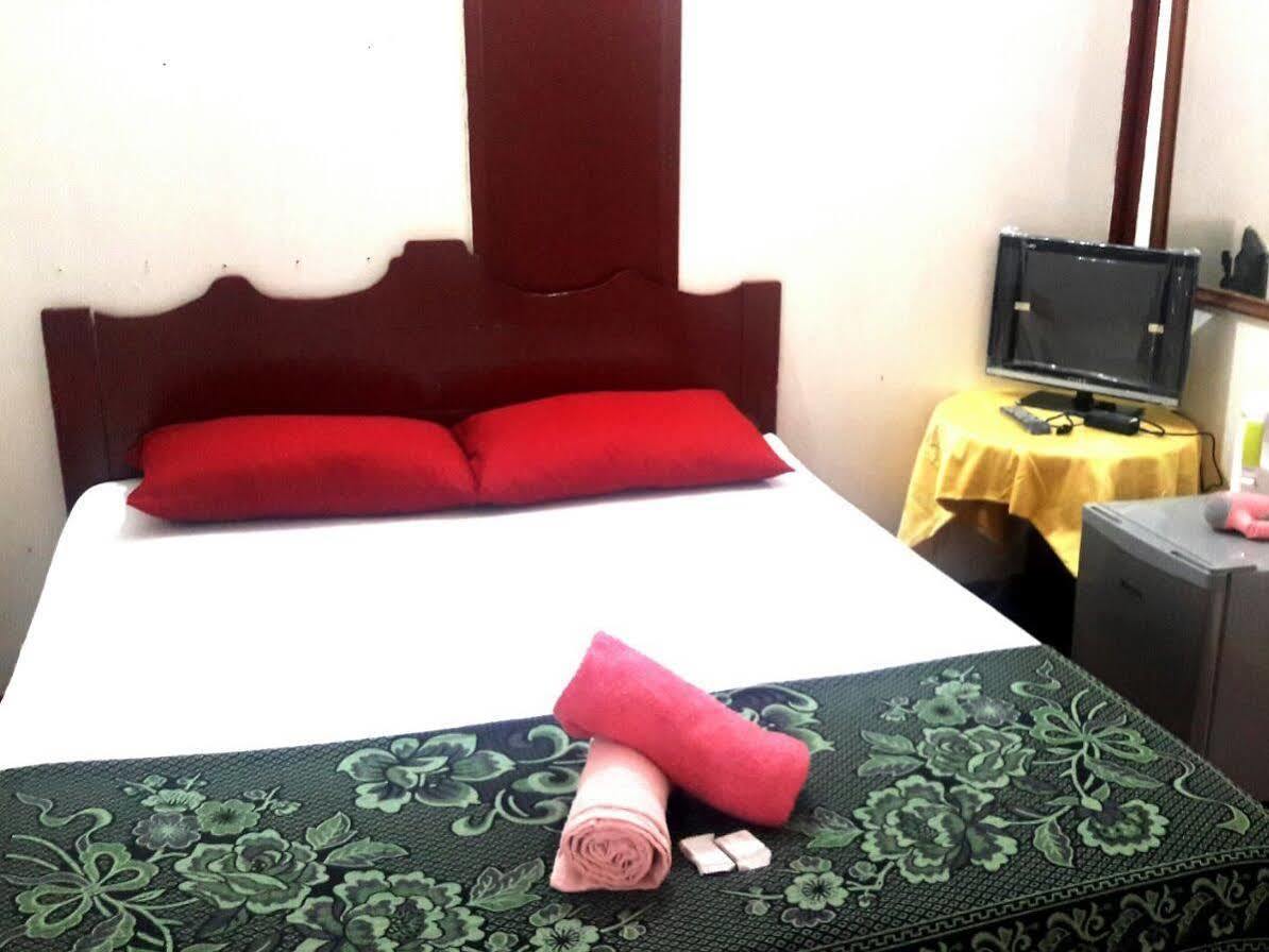 Marina Bay Resort & Restaurant Kampung Genting Ngoại thất bức ảnh