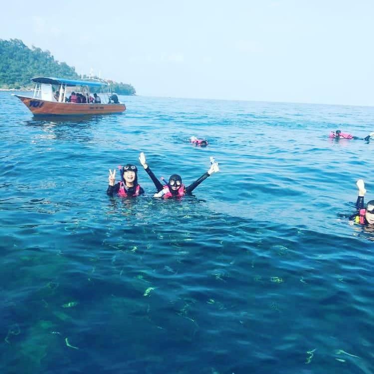Marina Bay Resort & Restaurant Kampung Genting Ngoại thất bức ảnh